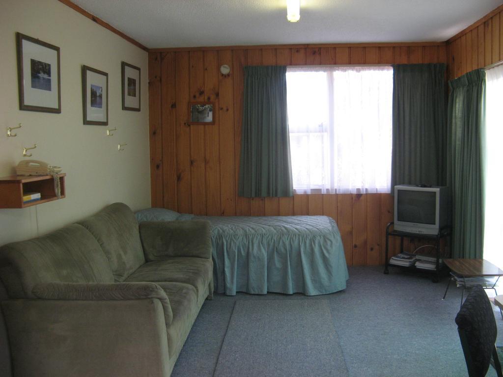 Tongariro River Motel Терейнджи Номер фото