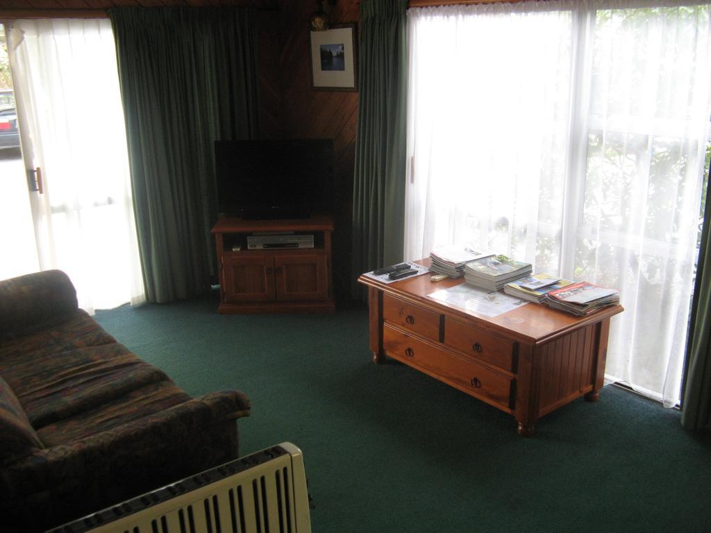 Tongariro River Motel Терейнджи Номер фото
