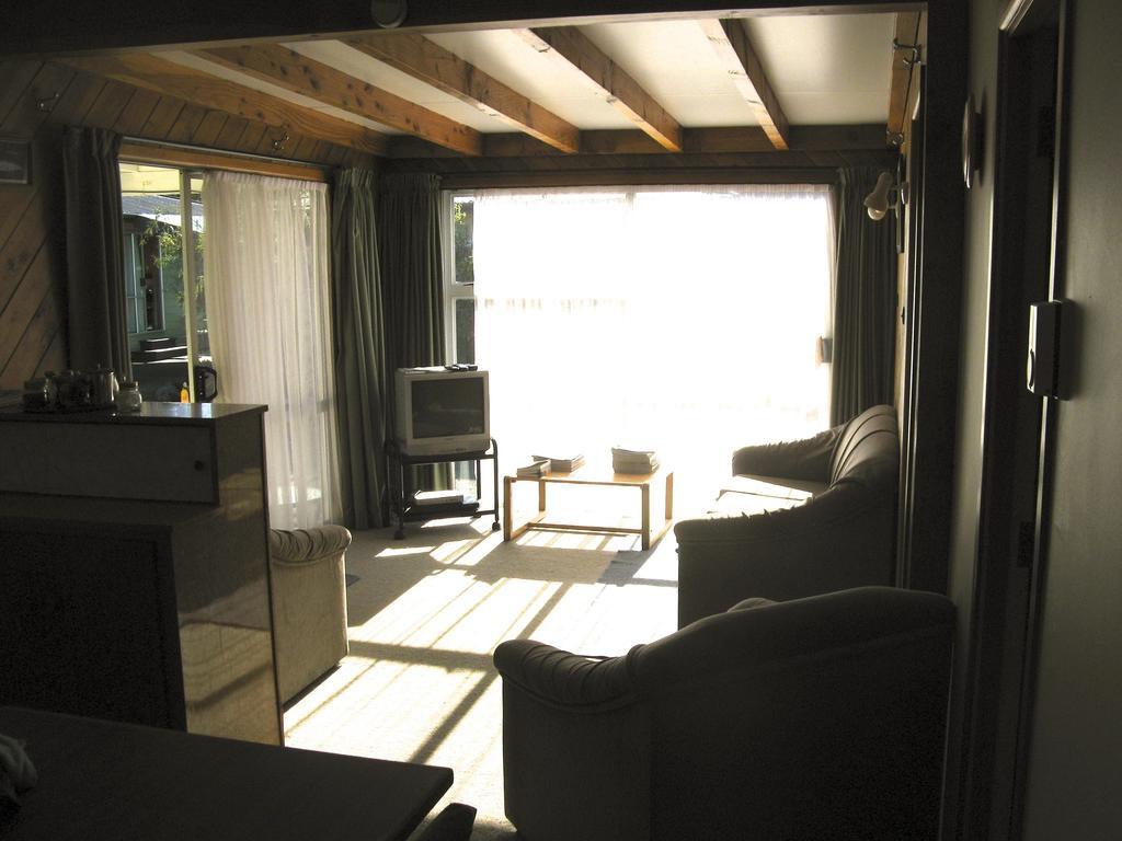 Tongariro River Motel Терейнджи Номер фото
