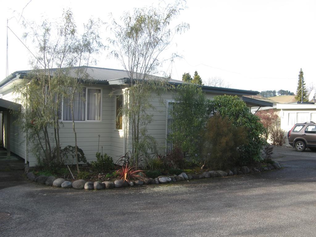 Tongariro River Motel Терейнджи Экстерьер фото