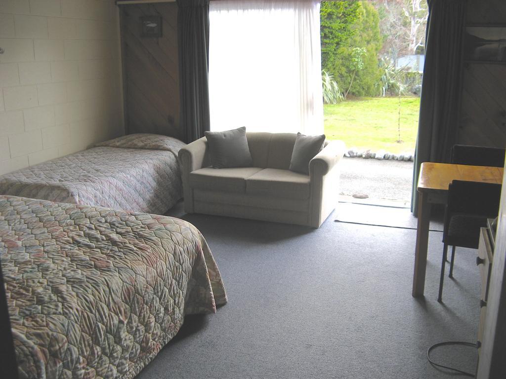 Tongariro River Motel Терейнджи Экстерьер фото