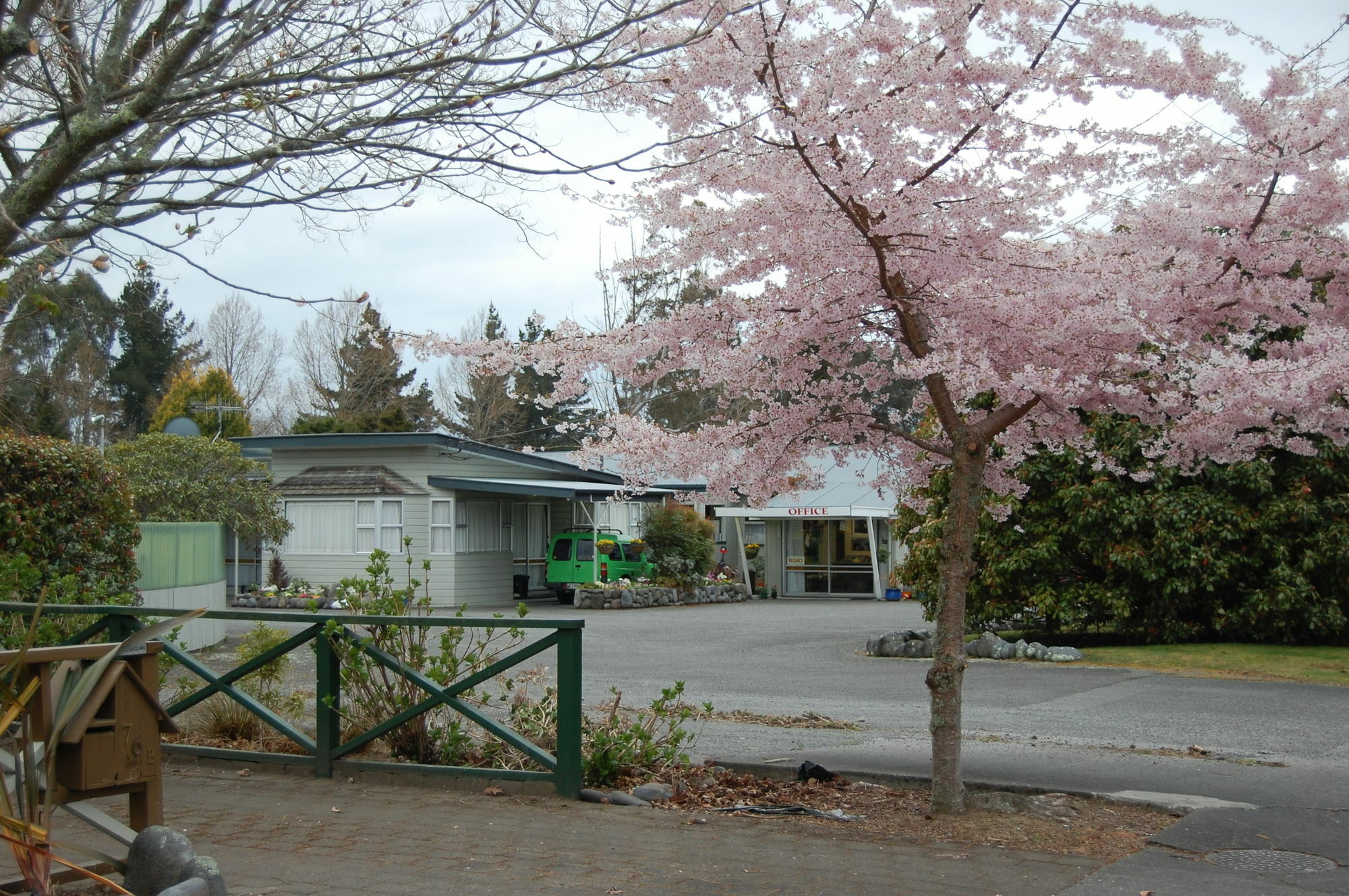 Tongariro River Motel Терейнджи Экстерьер фото